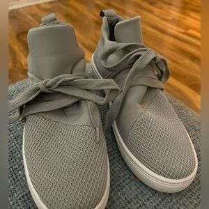 Steve Madden slip on sneakers. Gray with white sole. EUC. Size 7.5